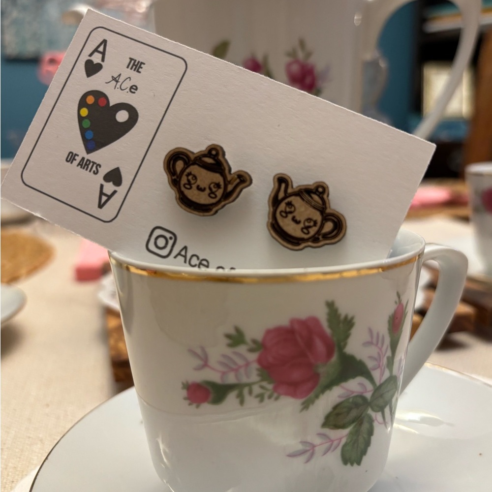 Happy teapot earrings